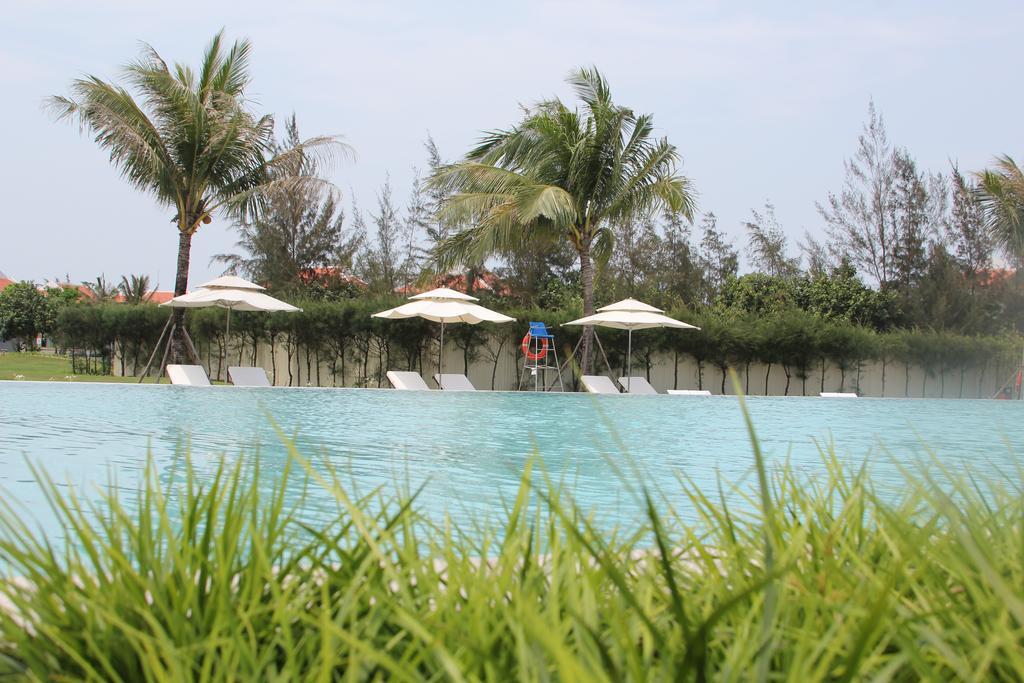 Ocean Apartment With Garden Da Nang Luaran gambar