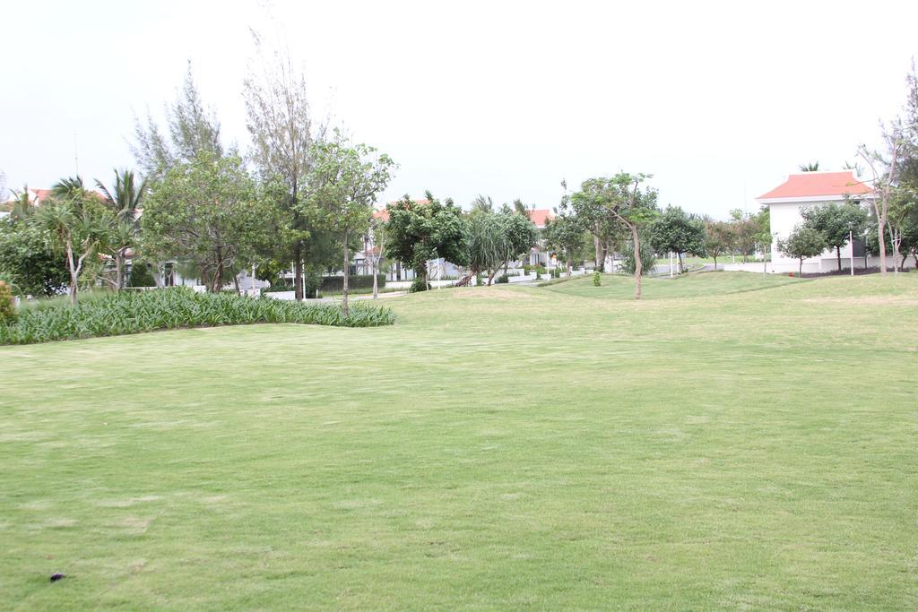 Ocean Apartment With Garden Da Nang Luaran gambar